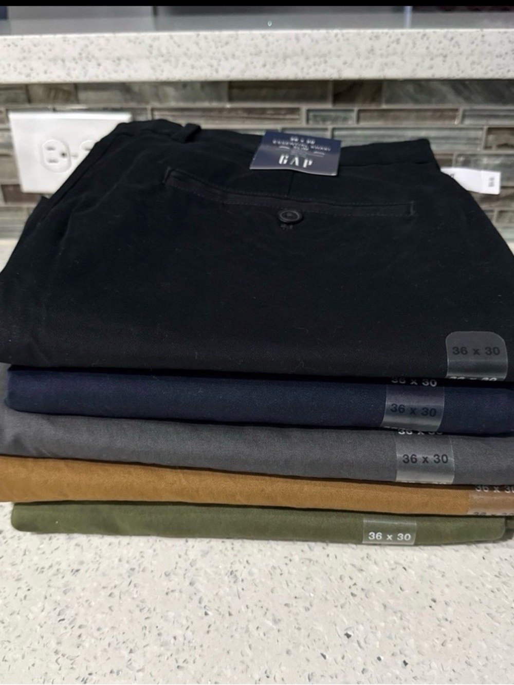 GAP Men's Chino Pants - Black (36 x 30)